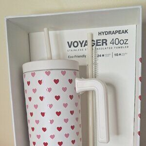 Hydrapeak  Voyager Hearts ko Stainless Steel insulated tumbler 40 Oz.  BNWT/BOX